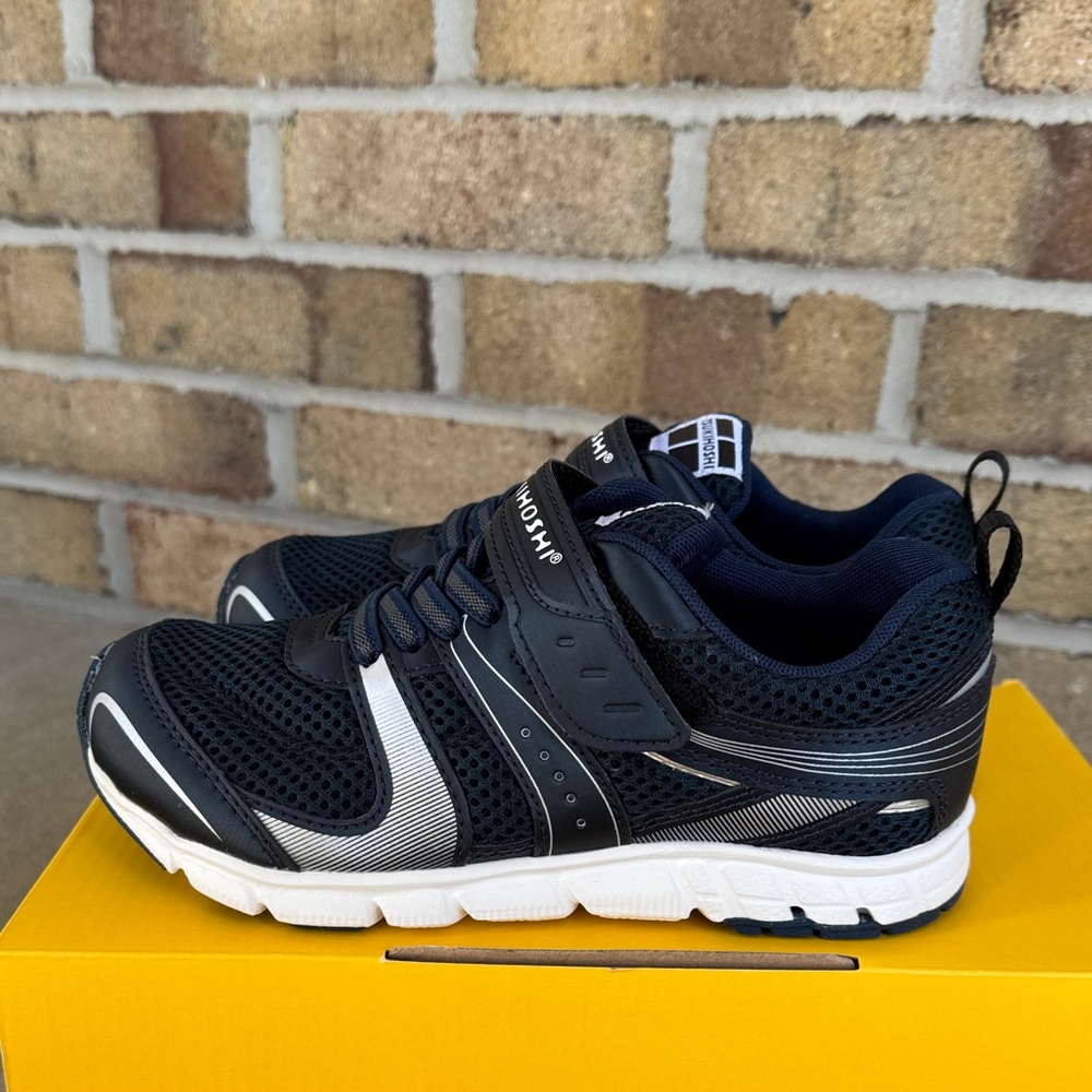 Tsukihoshi Velocity Sneakers